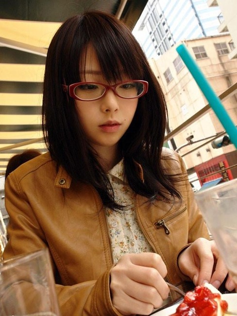 顔だけで抜けちゃう美人AV女優のエロい全裸画像30枚 27