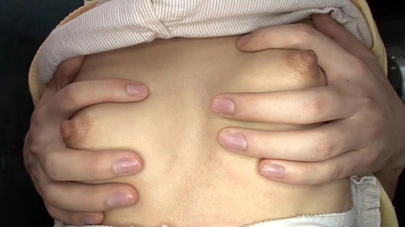 街で素人女性101人に声かけておっぱい揉んでるエロ画像・動画 17