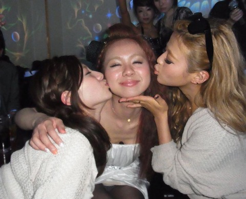 【キャバ嬢・セクシー居酒屋店員エロ画像】これぞビッチの働く職業ベスト3位常連だｗｗｗｗｗ 8