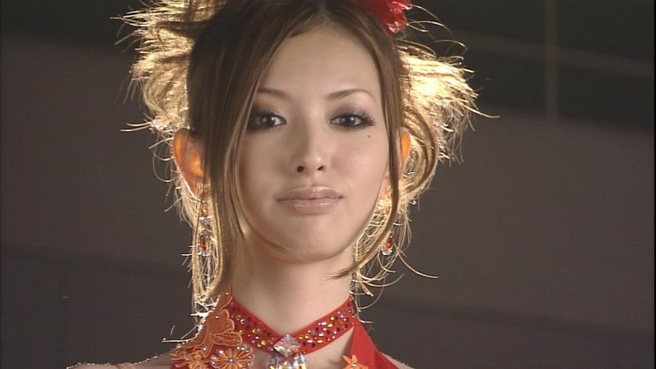 唇が厚くてみずみずしい女の子のエロ画像40枚 26
