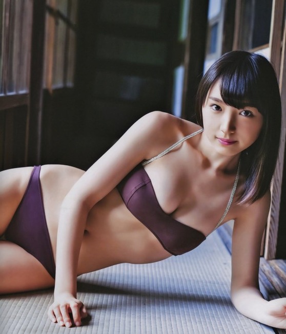 清楚系な太田夢莉のグラビア画像 9