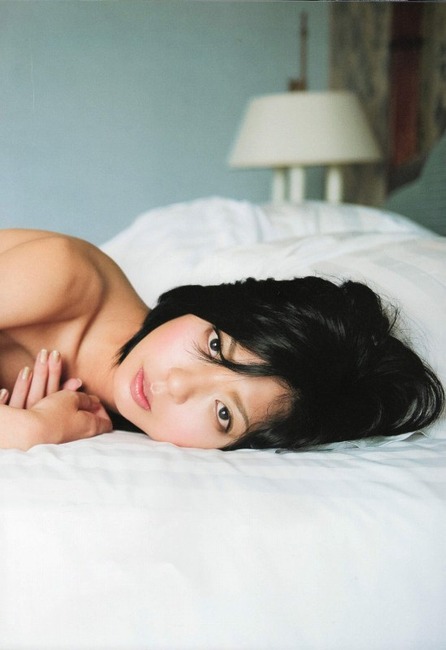 宮地真緒　女優のヘアヌード姿がエロい画像65枚 69