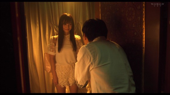 映画「風俗行ったら人生変わったwww」で佐々木希がパンチラ 3