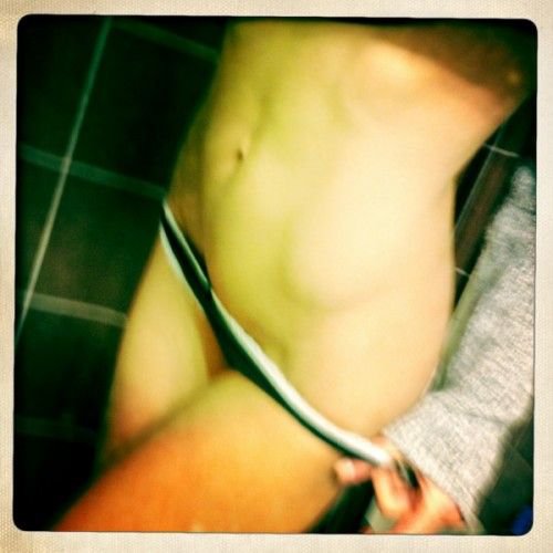 エリン・ヘザートン　アメリカ出身モデルの乳首が見えてるエロ画像 25