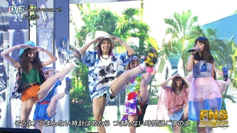 TVを股を開きまくるアイドル達のエロ画像 3