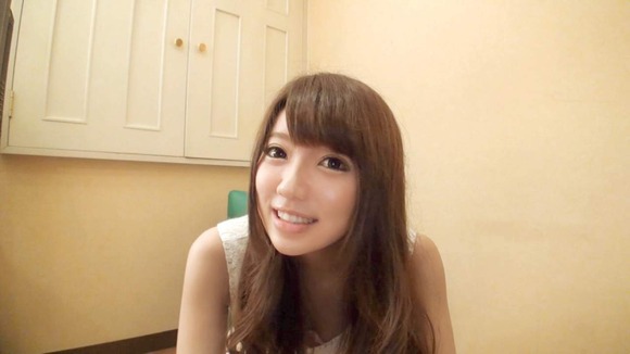 お嬢様だけどパイパンな女子大生をハメ撮り 2