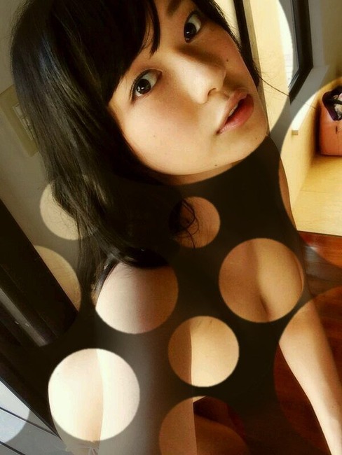 アイドルが水玉コラで全裸に見えるエロ画像30枚 18