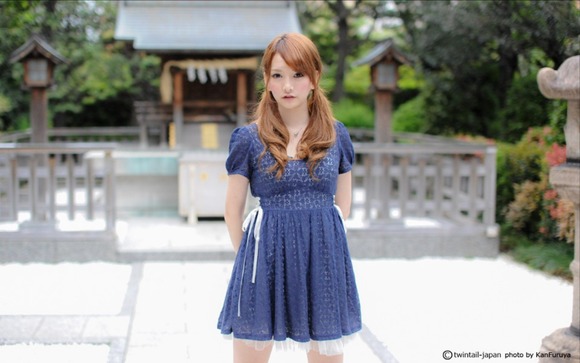 ツインテールで可愛い女子大生の画像30枚 27