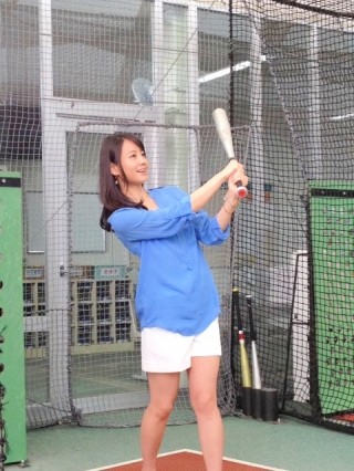 【画像】女の子にバット持たせてみた結果wwwww 22