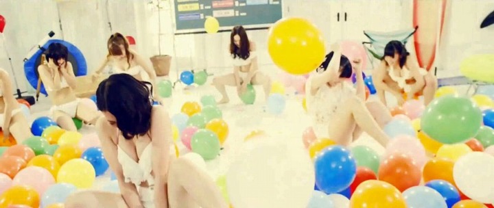 SUPER☆GiRLS / イッチャって♪ヤッチャって♪のPVがエロい画像 24