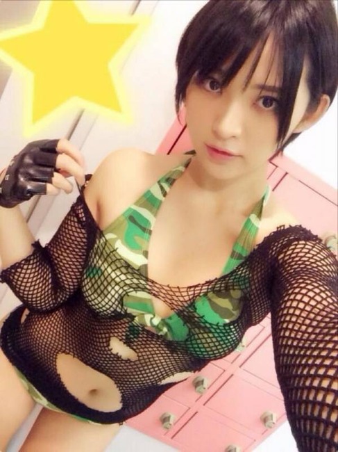 巨乳アイドル三人組の衣装がエロいｗｗｗ 22