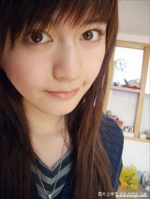 一目惚れしちゃう美人な女の子のエロ画像35枚 15