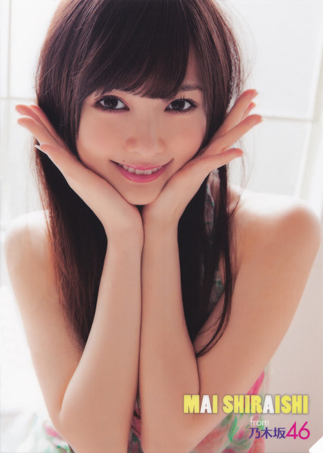 【画像】小嶋陽菜(26)と白石麻衣(22)　フランス凱旋門賞でツーショット　「美少女すぎ」「可愛すぎ」 絶賛の声が殺到 22