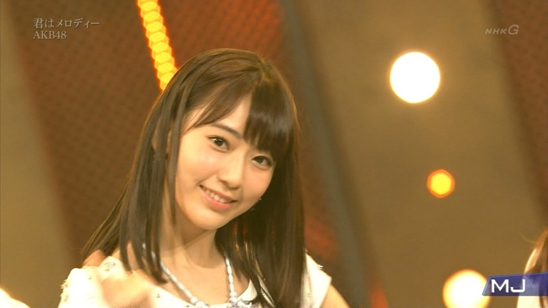 AKB48　宮脇咲良がパンチラしてるエロ画像 11