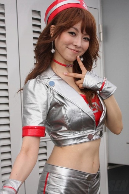 キャンギャル・レースクイーンの衣装がエロい画像30枚 13