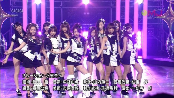 元SDN48　芹那が半ケツ出してるお宝エロ画像 14