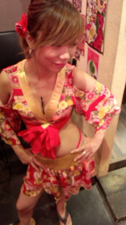 花魁系のセクシー居酒屋で働く素人娘のエロ画像が大量にうｐされてるぞｗｗｗｗｗ 30