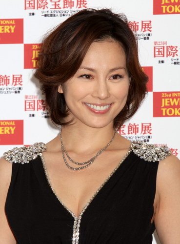 ぶっちゃけ米倉涼子ってクソ美人だよな 9