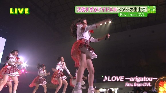 橋本環奈さんがライブ中にパンチラしてるエロ画像50枚 45