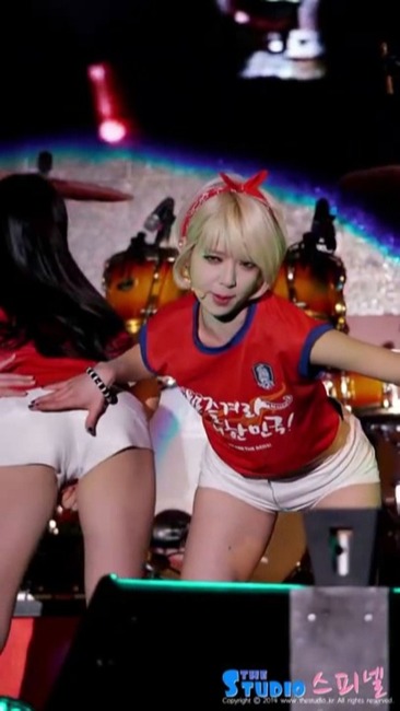 韓流アイドルＡＯＡチョアのホットパンツ+生足がエロい画像まとめ 17