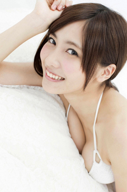 佐野ひなこ 巨乳グラビアアイドルの口内がエロい画像まとめ 17