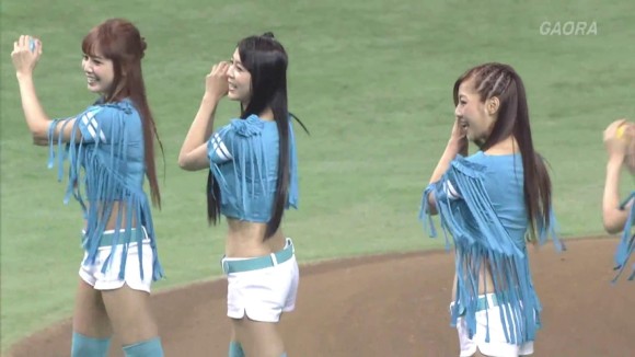 台湾ウェザーガールズの始球式がエロい画像30枚 19