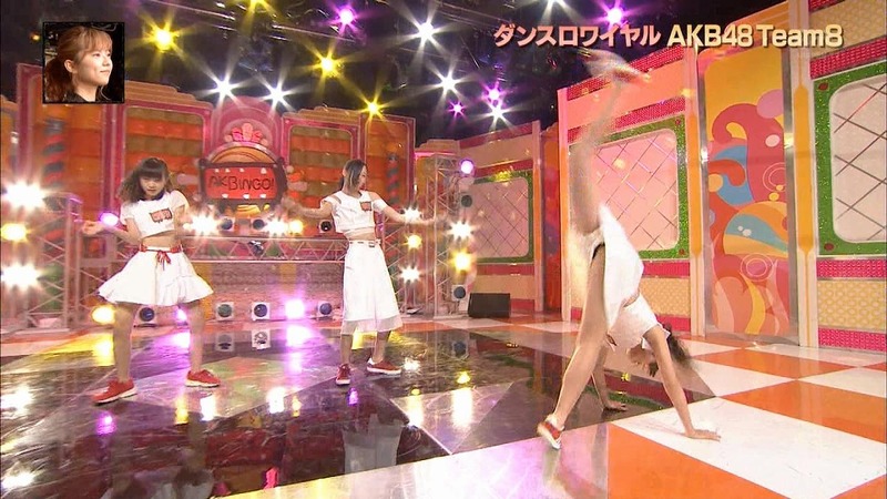 TVを股を開きまくるアイドル達のエロ画像 8