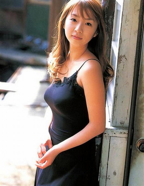 酒井若菜のおっぱいにぶっかけたくなるエロ画像 6