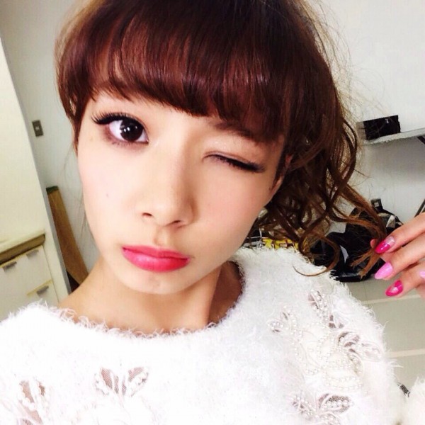岡田紗佳の紫パンチラがエロい画像 4