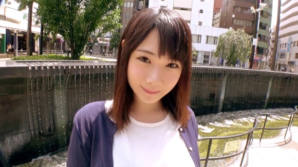 巨乳ショップ店員の素人をナンパしてハメ撮り 4