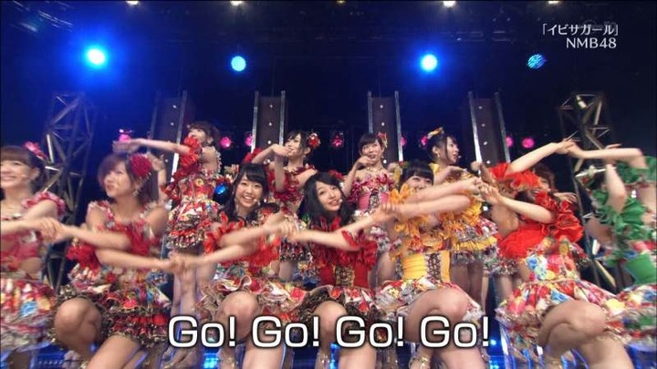 NMB48が超ミニスカ衣装で踊ってるエロ画像30枚　【イビサガール】 6