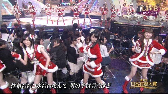 AKB48がLIVE中にパンチラしてるエロキャプ画像30枚 3