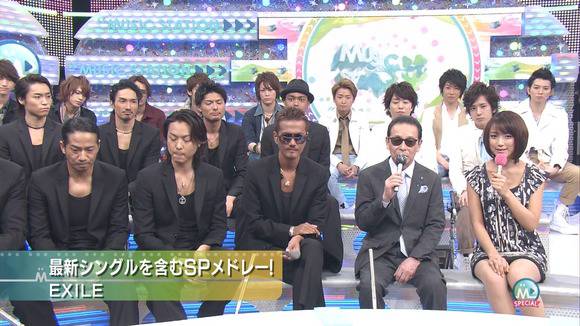 竹内女子アナウンサーがMステでパンチラしてるエロキャプ画像 13