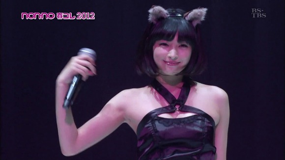日南響子　モデルが猫耳ミニスカ姿で歌ってるエロ画像30枚 13