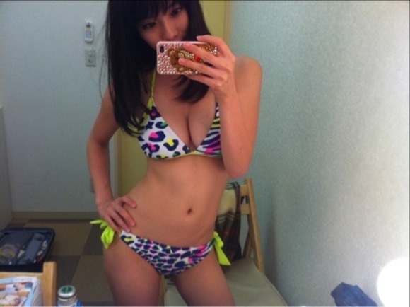 今野杏南　巨乳グラビアアイドルのエロキャプ画像40枚 25