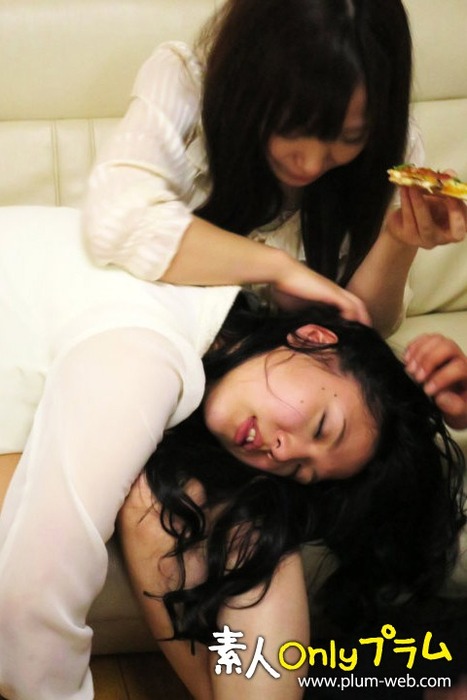 泥酔した素人女医とナースを吐くまで飲ませて肉便器にしてるエロ動画 2