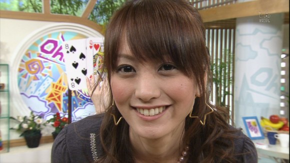 脊山麻理子　女子アナウンサーのエロいグラビア画像まとめ 3