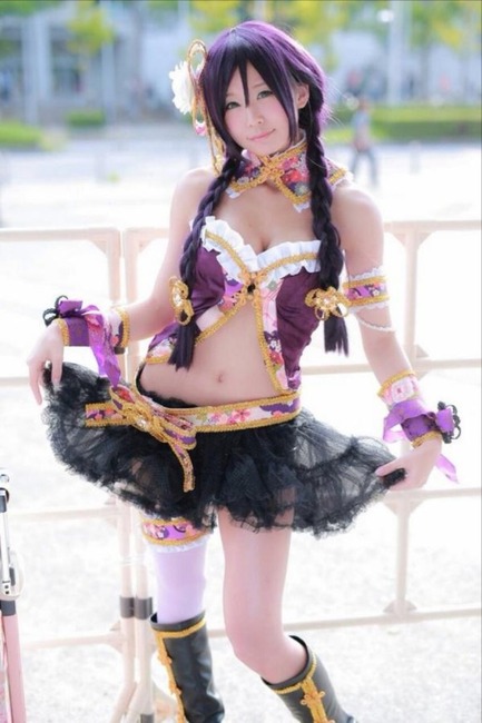 五木あきら コスプレイヤーの下乳が見えてるエロ画像 23