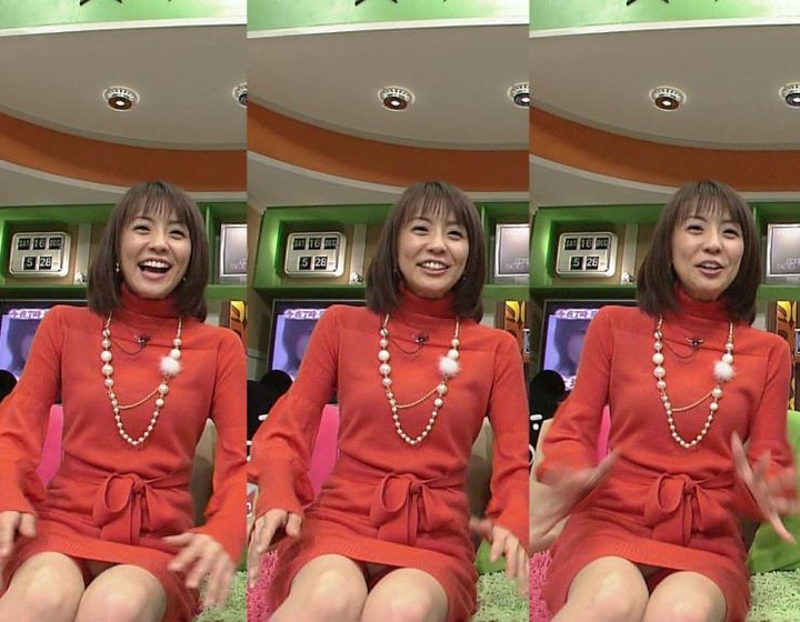 小林麻耶のミニスカパンチラ画像まとめ 14