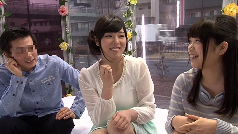 素人女子大生カップルがマジックミラー号でスワッピングしてるエロ動画 8