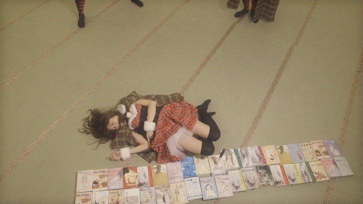 おのののかちゃんがバスタオル一枚で入浴してるエロキャプ画像 28