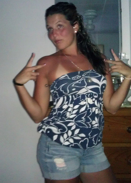 【画像】高校生をレイプした女教師（25）の顔ｗｗｗｗ 12