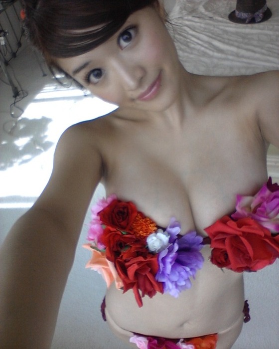 葉加瀬マイ セフレにしたいグラビアアイドルのエロ画像20枚 11