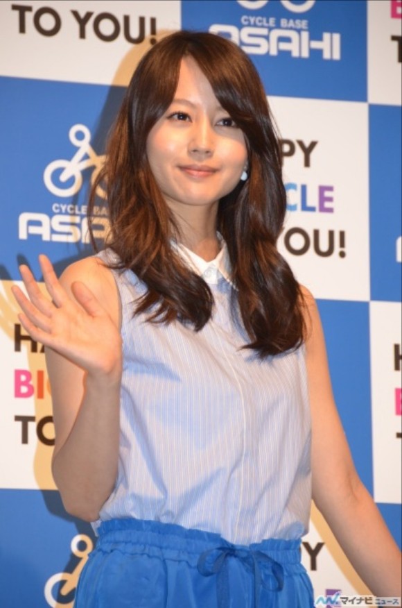 堀北真希ちゃんの脇にしか目がいかないエロ画像 17