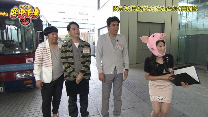 永島優美 女子アナウンサーがミニスカでパンチラしそう 5