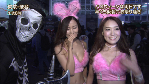 【ハロウィン素人コスプレエロ画像】露出狂の祭典となりつつあるハロウィンというイベントｗｗｗｗｗ 26