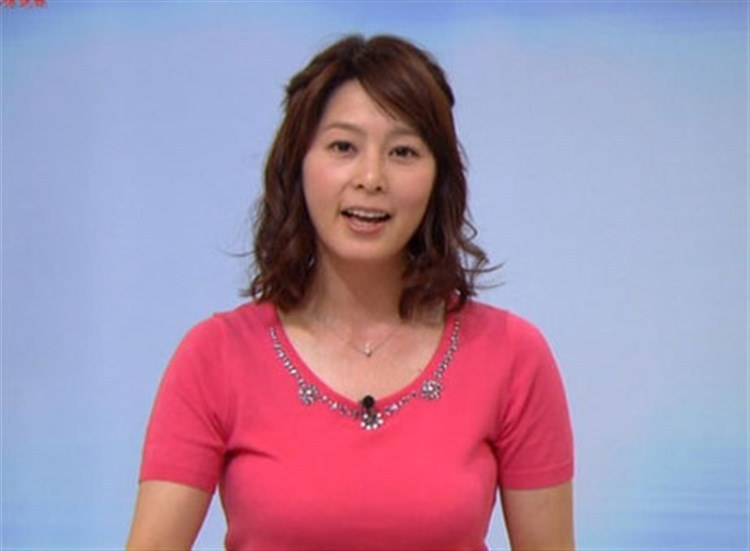 杉浦友紀 女子アナの着衣巨乳が気になる画像 19