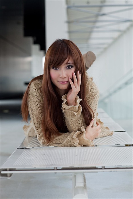 夏川マノンの美脚、太ももがセクシーな画像 28