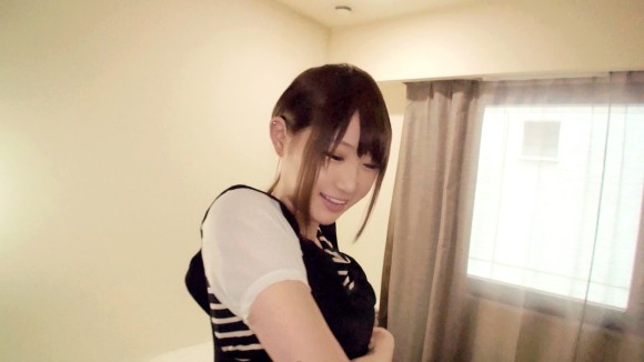 恥ずかしがり屋な素人女子大生を捕まえてハメ撮り 2