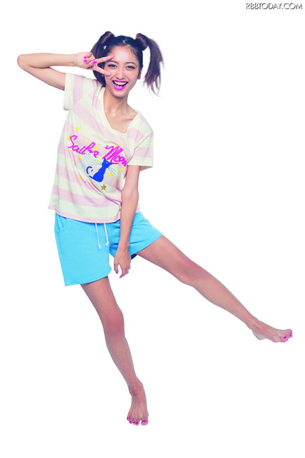 【画像】ローラ、セーラームーン姿公開で「可愛過ぎる」と反響 9